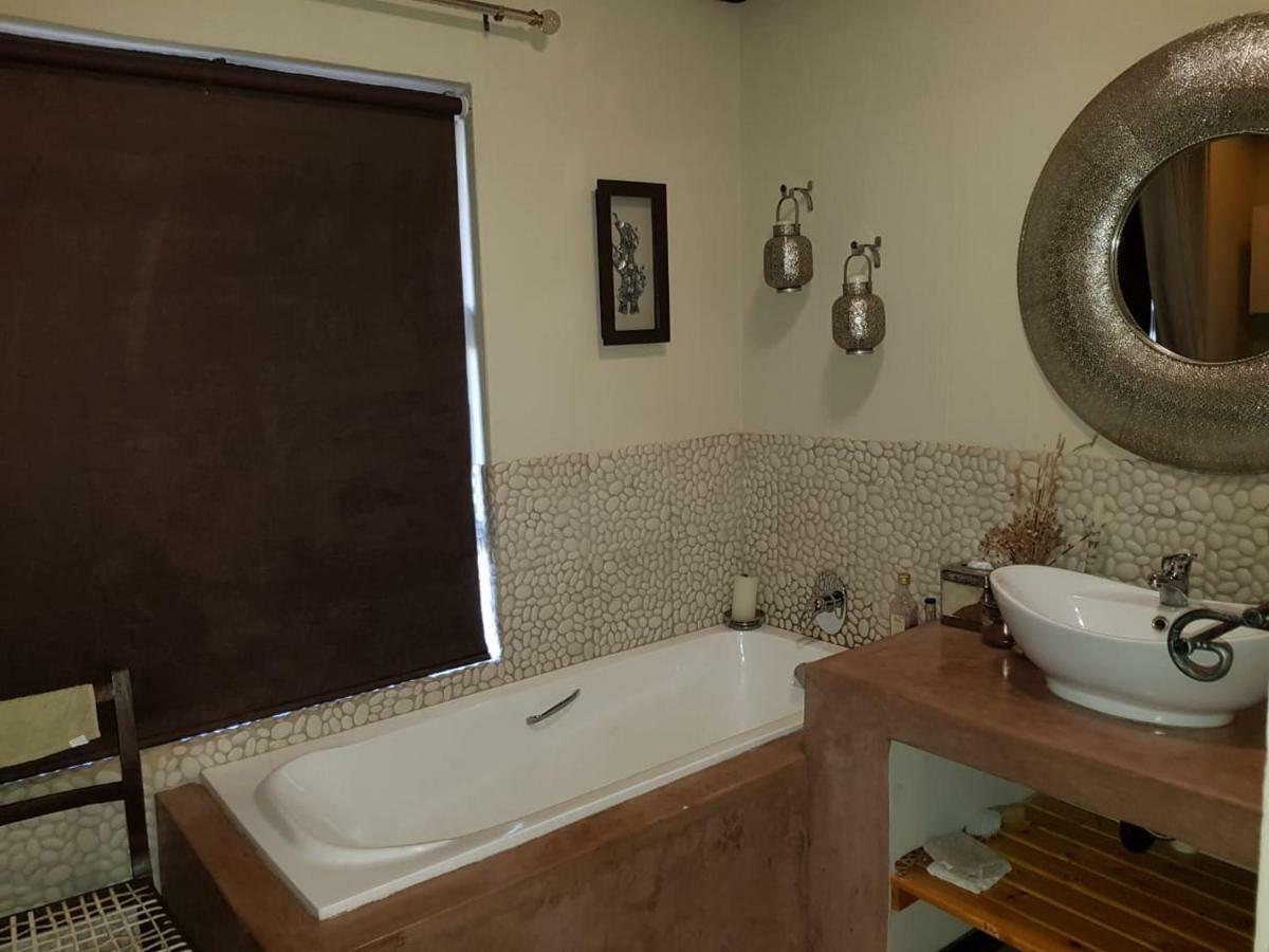 Lodge Twentyfour Mabalingwe Nature Reserve Bela-Bela Ngoại thất bức ảnh